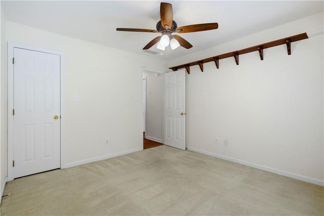 2211 Flowering Drive, Grayson, GA 30017