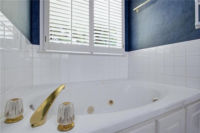 2211 Flowering Drive, Grayson, GA 30017
