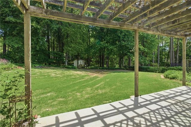 2211 Flowering Drive, Grayson, GA 30017