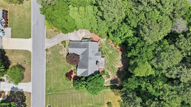 2211 Flowering Drive, Grayson, GA 30017
