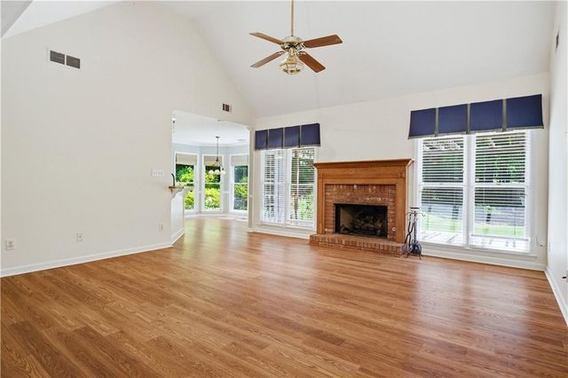 2211 Flowering Drive, Grayson, GA 30017