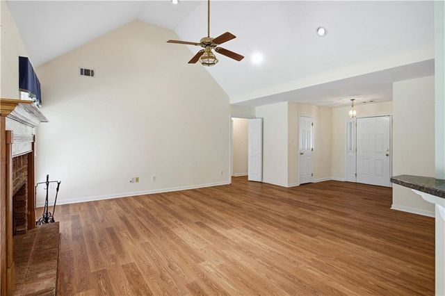2211 Flowering Drive, Grayson, GA 30017