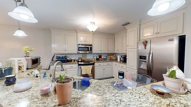 102 Danny Lane, Dothan, AL 36305