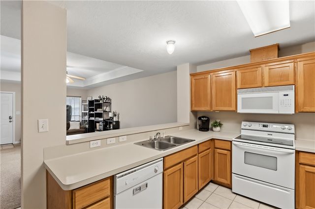 1012 Gardenia Street, College Station, TX 77845