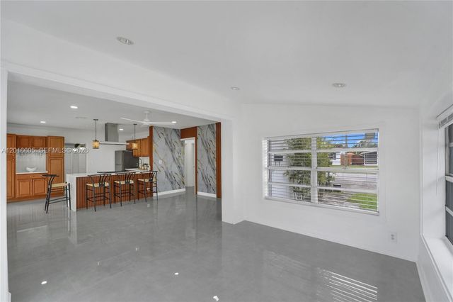 2718 Sherman St, Hollywood, FL 33020