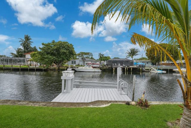 2718 Sherman St, Hollywood, FL 33020