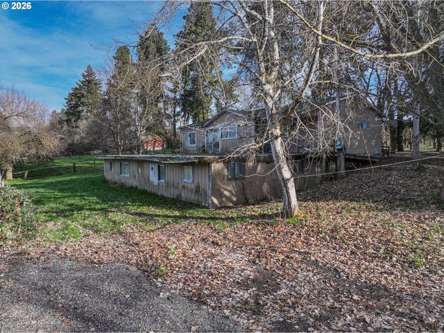 2739 WYEAST Rd, Hood River, OR 97031