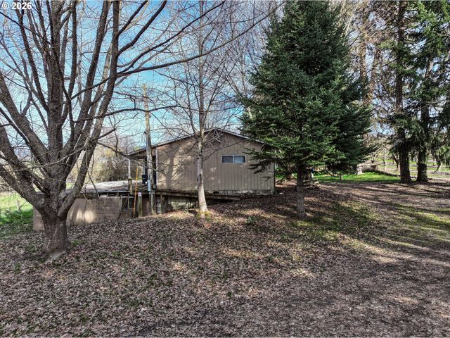 2739 WYEAST Rd, Hood River, OR 97031