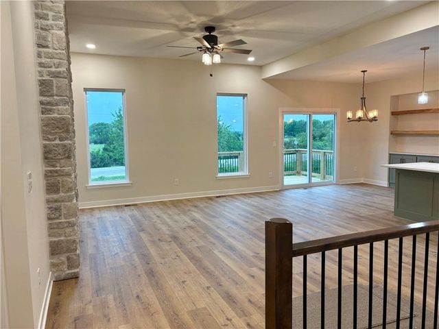 29336 Palmer Drive, Paola, KS 66071