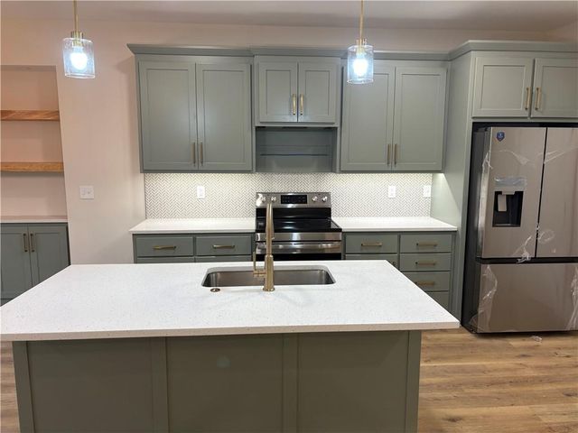 29336 Palmer Drive, Paola, KS 66071