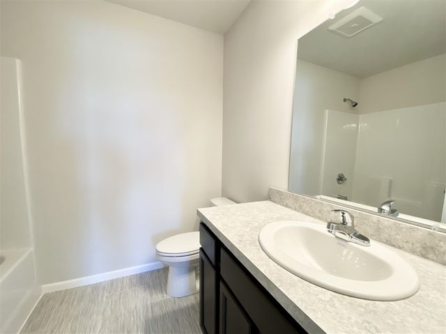 4257 Old Farm Drive, Wayland, MI 49348