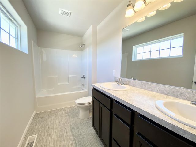 4257 Old Farm Drive, Wayland, MI 49348