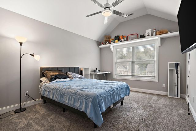 1977 Louis Drive, Crown Point, IN 46307