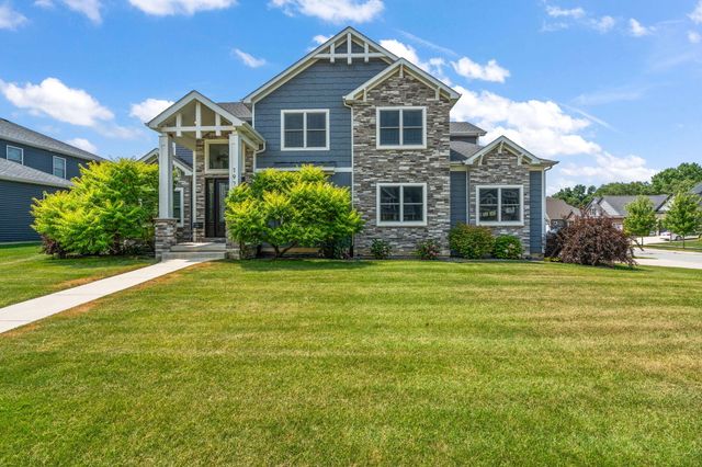 1977 Louis Drive, Crown Point, IN 46307
