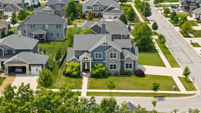 1977 Louis Drive, Crown Point, IN 46307