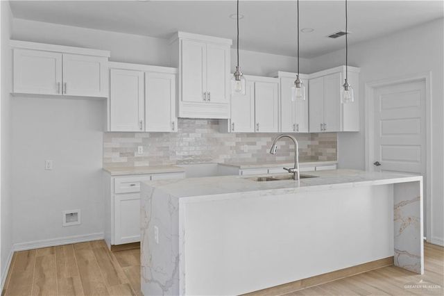 7820 S Palo Verde Circle, Pharr, TX 78577