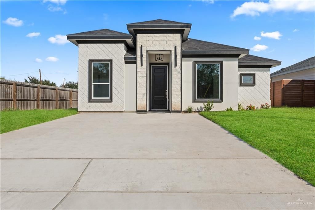 7820 S Palo Verde Circle, Pharr, TX 78577