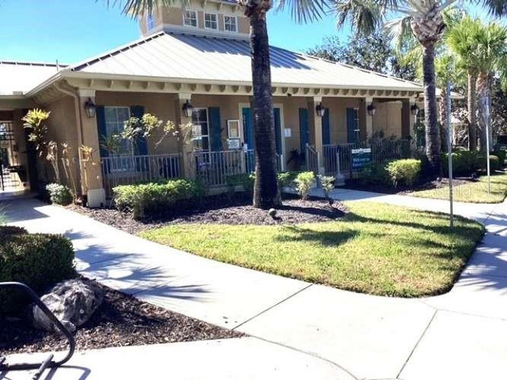 Image 16 of property listing at 11711 CRAWFORD PARRISH LANE, Parrish, FL 34219