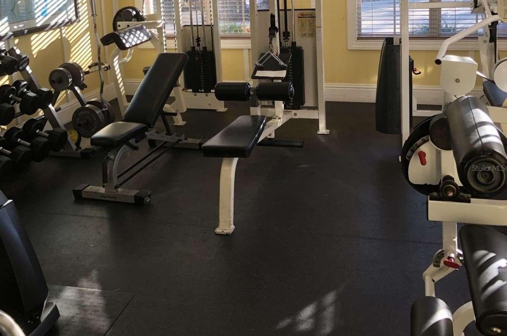 Image 17 of property listing at 11711 CRAWFORD PARRISH LANE, Parrish, FL 34219