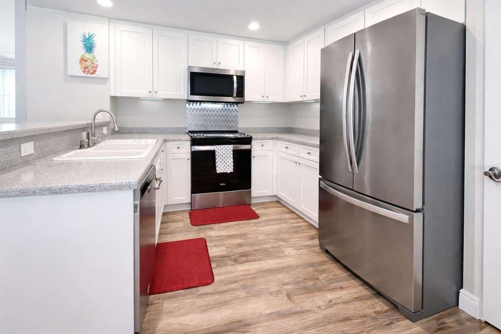 Image 6 of property listing at 11711 CRAWFORD PARRISH LANE, Parrish, FL 34219