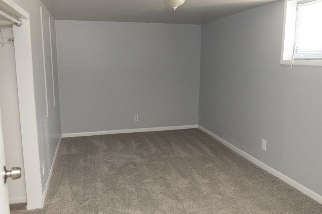 1280 S Cora Street, Des Plaines, IL 60018
