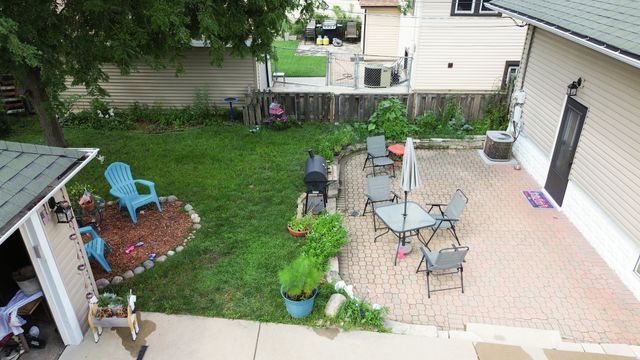 1280 S Cora Street, Des Plaines, IL 60018
