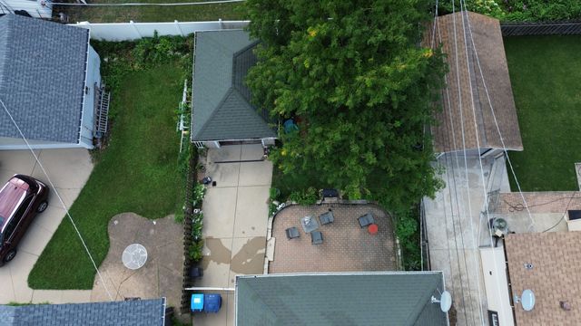 1280 S Cora Street, Des Plaines, IL 60018
