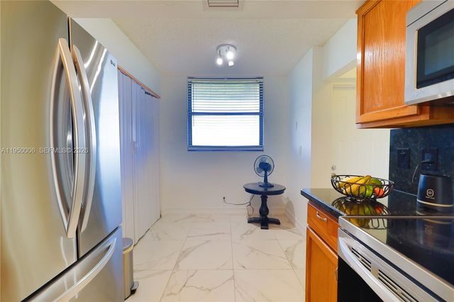 1266 S Military Trl 573, Deerfield Beach, FL 33442