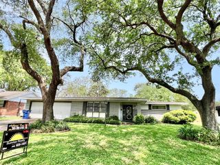 922 San Jacinto Avenue, Texas City, TX 77590
