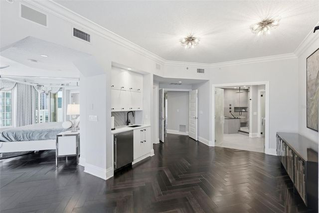 100 BEACH DRIVE NE 1900, St Petersburg, FL 33701