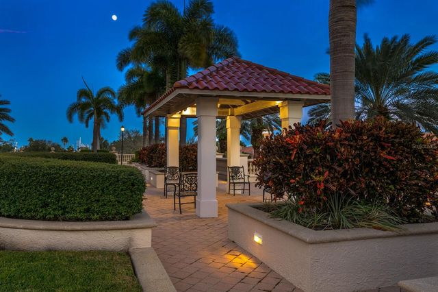 100 BEACH DRIVE NE 1900, St Petersburg, FL 33701