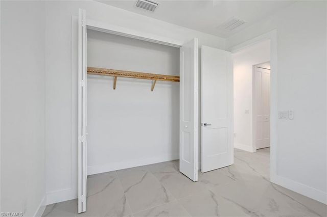 1105 SE 38th ST, Cape Coral, FL 33904