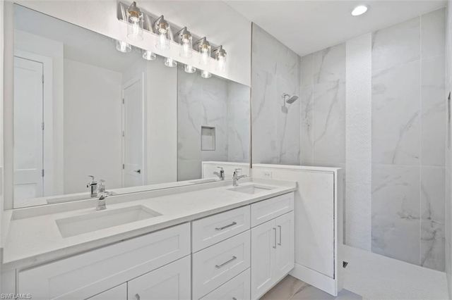 1105 SE 38th ST, Cape Coral, FL 33904