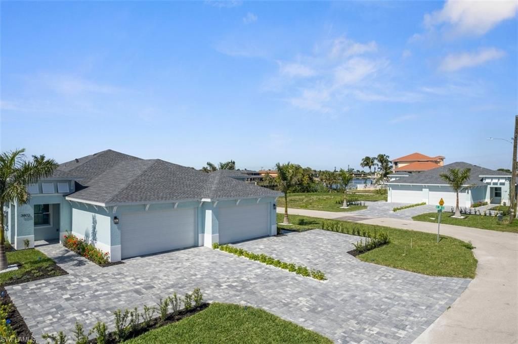 1105 SE 38th ST, Cape Coral, FL 33904