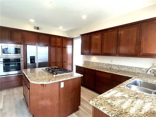 25565 Pacific Hills, Mission Viejo, CA 92692