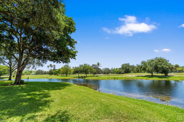2570 Carambola Circle N 1857, Coconut Creek, FL 33066