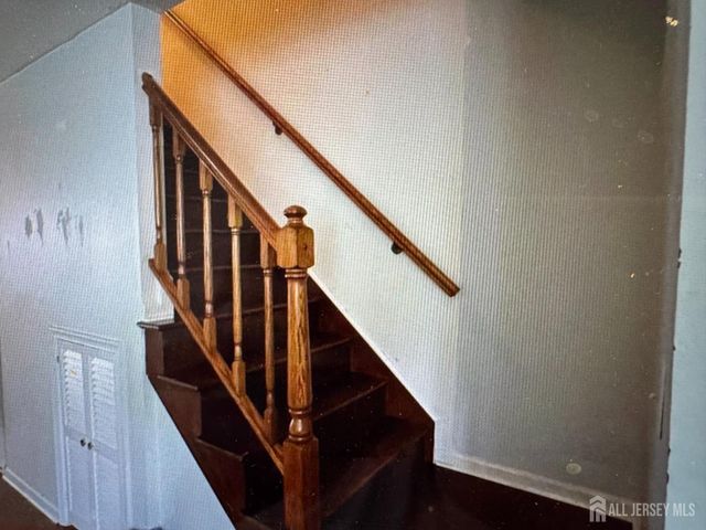 211 gambocz Court, South Brunswick, NJ 08852