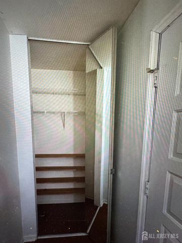 211 gambocz Court, South Brunswick, NJ 08852