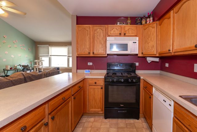 382 Keith Avenue, Crystal Lake, IL 60014