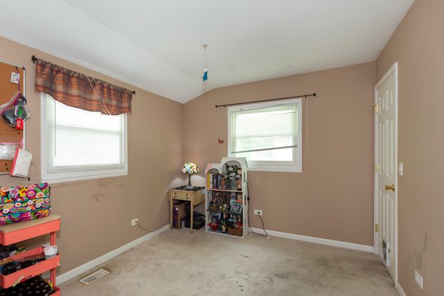 382 Keith Avenue, Crystal Lake, IL 60014