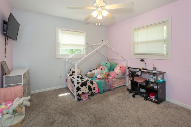 382 Keith Avenue, Crystal Lake, IL 60014