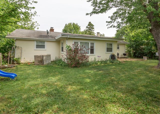 382 Keith Avenue, Crystal Lake, IL 60014