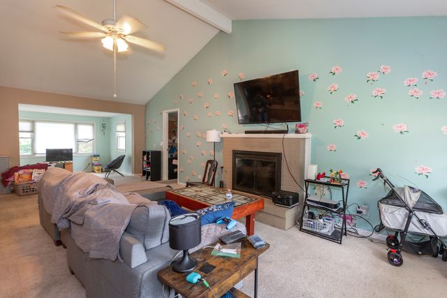 382 Keith Avenue, Crystal Lake, IL 60014
