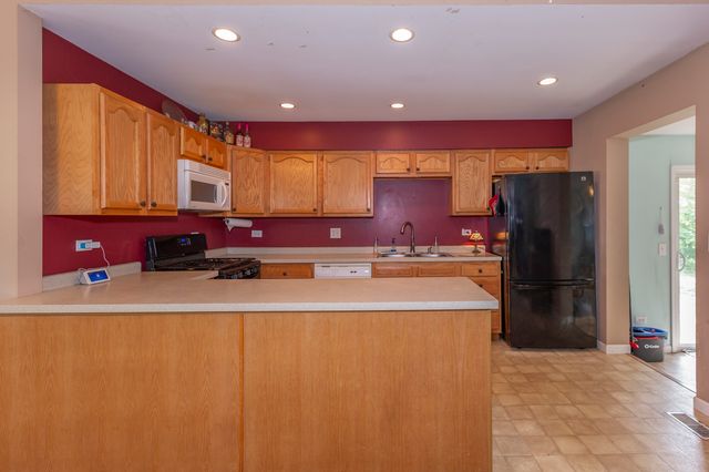 382 Keith Avenue, Crystal Lake, IL 60014