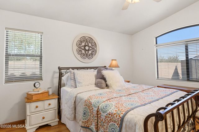 10490 E Oakbrook Street, Tucson, AZ 85747
