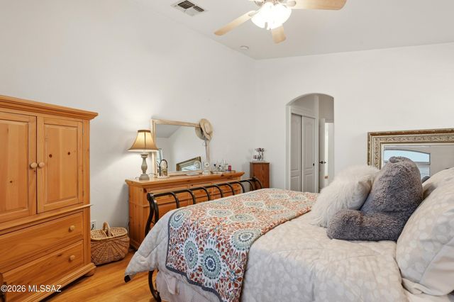 10490 E Oakbrook Street, Tucson, AZ 85747