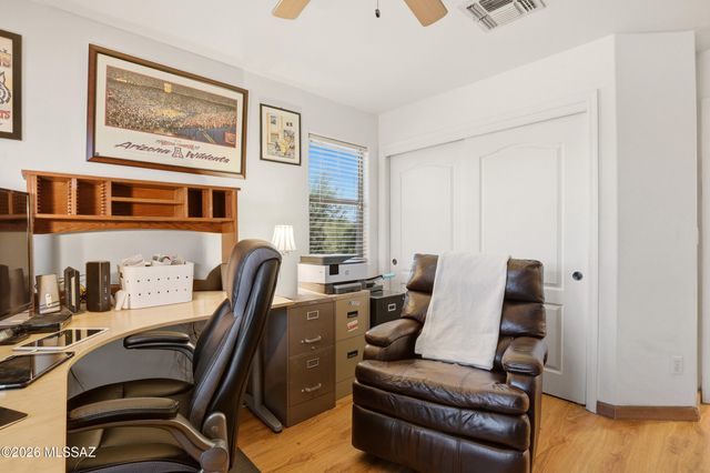10490 E Oakbrook Street, Tucson, AZ 85747