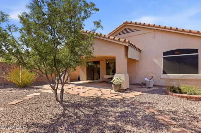 10490 E Oakbrook Street, Tucson, AZ 85747