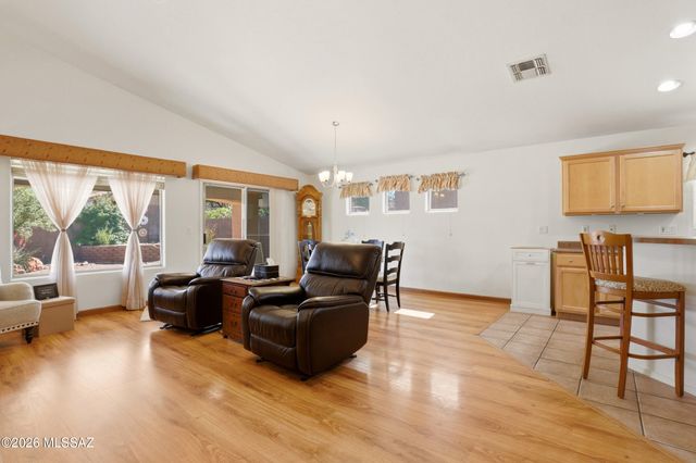 10490 E Oakbrook Street, Tucson, AZ 85747