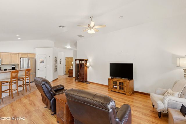 10490 E Oakbrook Street, Tucson, AZ 85747